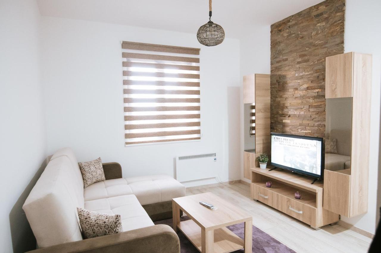 Kraljevi Konaci -Apartmani Bajka Kopaonik Kültér fotó