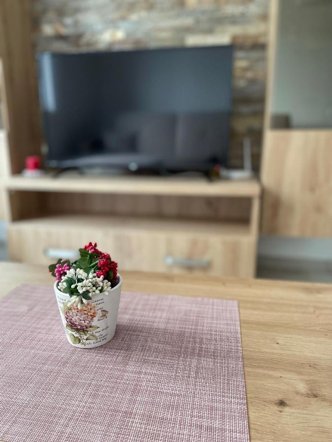 Kraljevi Konaci -Apartmani Bajka Kopaonik Kültér fotó
